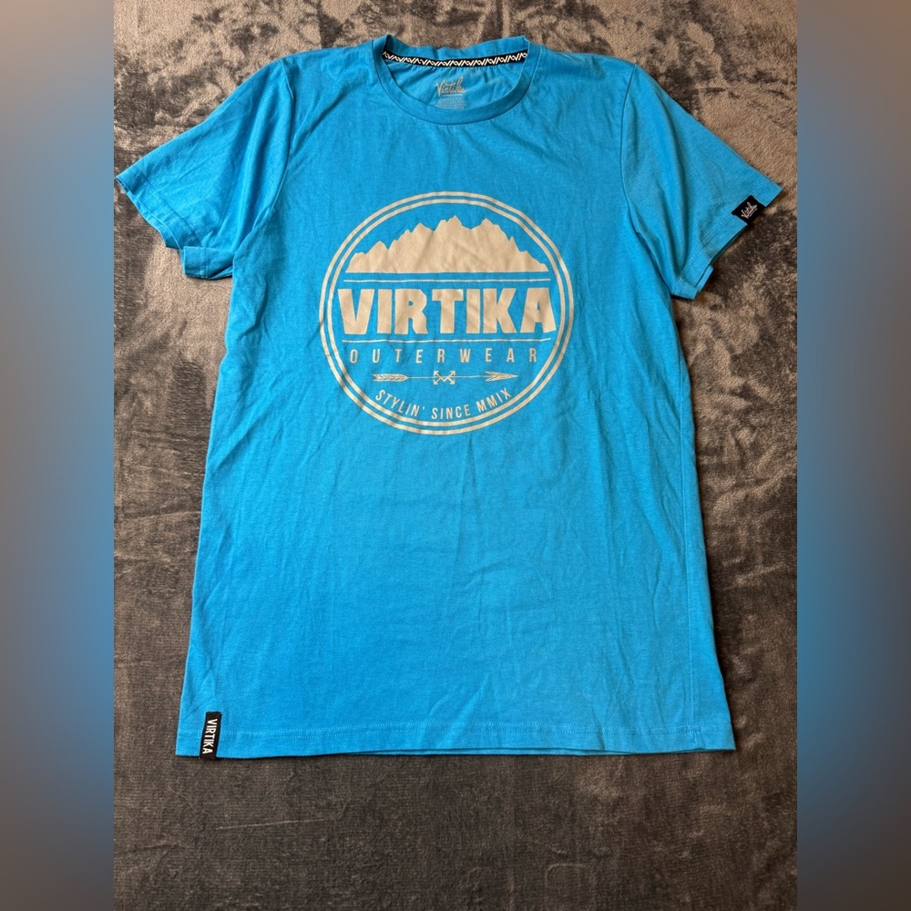 Virtika Outerwear T-shirt